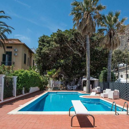 B&B Villa Liberty Sul Mare パレルモ エクステリア 写真